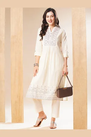 Globus Off White Floral Yoke Design Thread Work Pure Cotton A-Line Kurta With Trousers