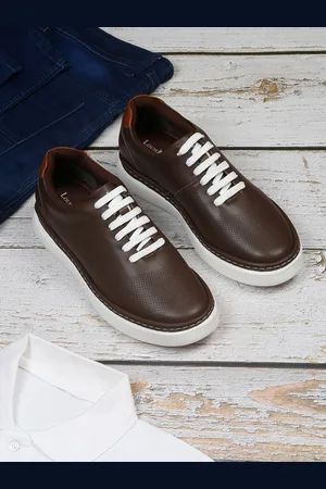 LOUIS STITCH Men Brown Dotted Casual Sneakers