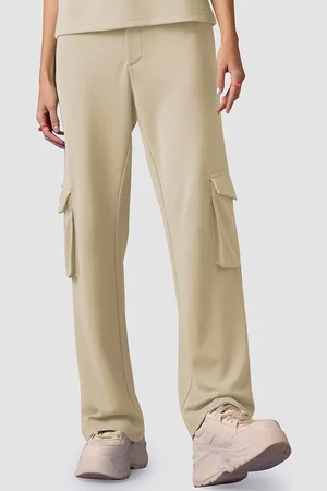 Muvazo Women Mid-Rise Cargo Track Pant