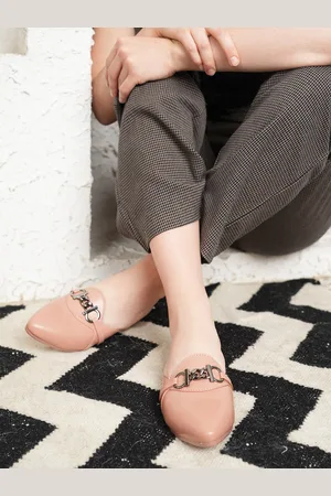 DressBerry Nude Coloured Buckle Detailed Mules