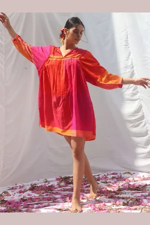 Chidiyaa V-Neck Straight Knitted Cotton A-Line Dress
