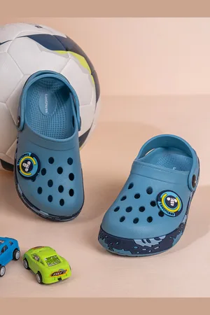 toothless Boys Self Design Clogs