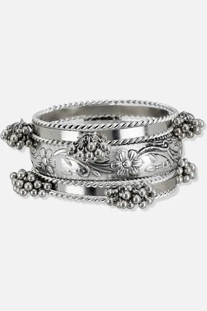ATIBELLE Set Of 7 German Silver Silver-Plated Floral Bangles