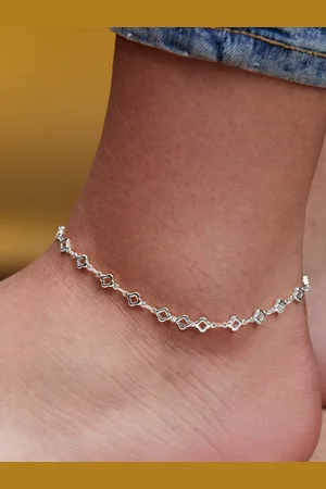 AIKA BY MINUTIAE Silver-Plated Anklet