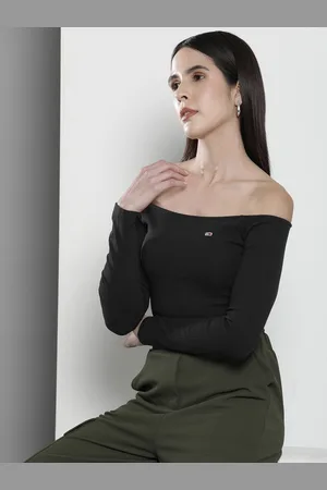 Tommy Hilfiger Solid Off-Shoulder Regular Top