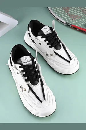 WOAKERS Men Colourblocked Lightweight Comfort Insole Sneakers