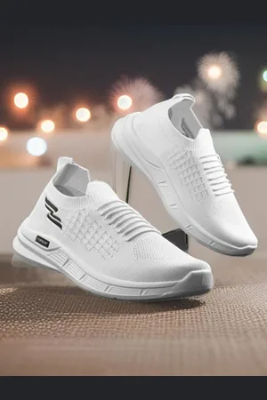 Birde Boys Round Toe Memory Foam Flyknit Mesh Sneakers