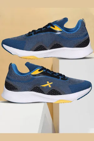 VECTOR X Unisex Textured Lace-Up Running Shoes
