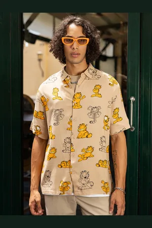 Bewakoof Beige Garfield Printed Opaque Oversized Casual Shirt