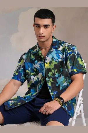 Highlander Men Relaxed Fit Half Sleeve Shirt