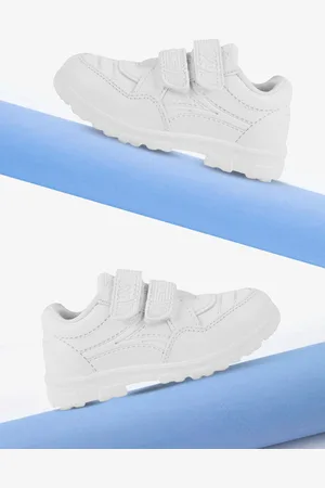 YK Girls Round Toe Lightweight Sneakers