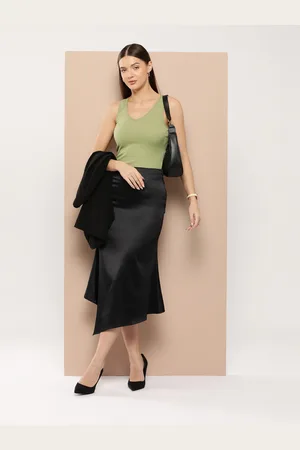 Chemistry Ribbed Fitted Sleeveless Top