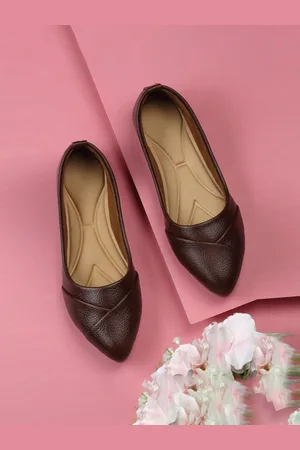 DEAS Textured Pointed Toe Lightweight Ballerinas