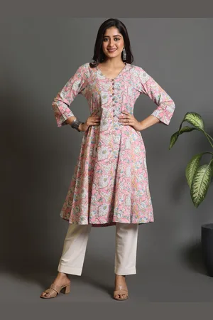 EarthWear Women Ethnic Motifs Printed Flared Sleeves Thread Work Kurta