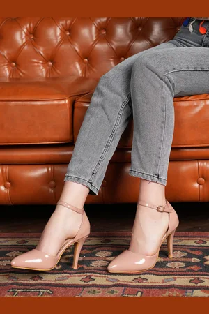 DressBerry Nude-Coloured Pointed Toe Slim Heeled Pumps