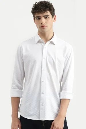 Benetton Slim Fit Textured Spread Collar Long Sleeves Casual Shirt