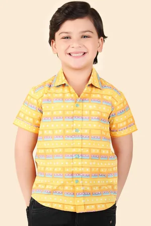 Fabindia Boys Geometric Printed Spread Collar Regular Sleeve Cotton Shirt
