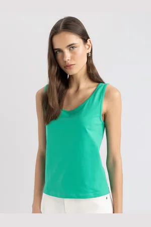 DeFacto Women Solid Cotton Scoop Neck Sleeveless Top