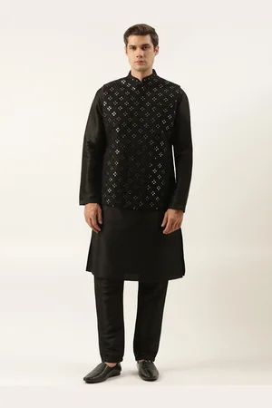 TheEthnic.Co Regular Long Sleeves Mandarin Collar Kurta with Trousers