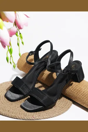 THE WHITE POLE Open Toe Block Heels
