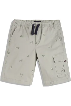 Tommy Hilfiger Boys Conversational Printed Mid Rise Shorts