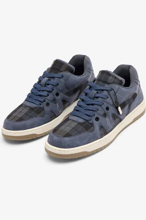 The Souled Store Men Textured Lightweight Comfort Insole Contrast Sole Sneakers