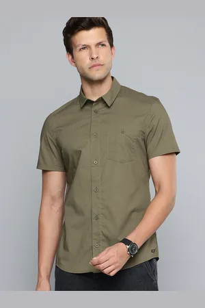 DECATHLON Men Solid Green Half Sleeve Travel Shirt