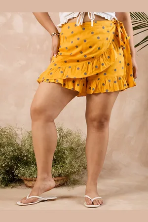 Berrylush Women Yellow Polka Dot Printed High-Rise Shorts