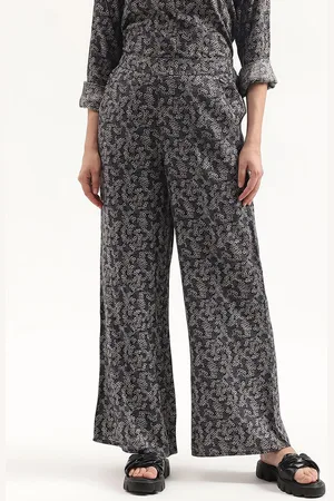 Benetton Women Floral Printed Mid-Rise Parallel Trousers