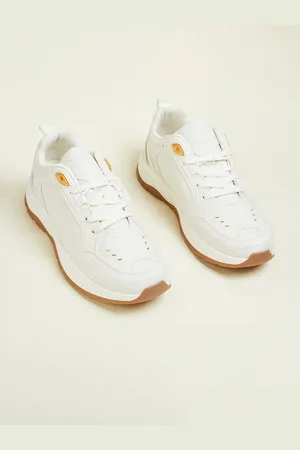 Lifestyle Men Round Toe Sneakers