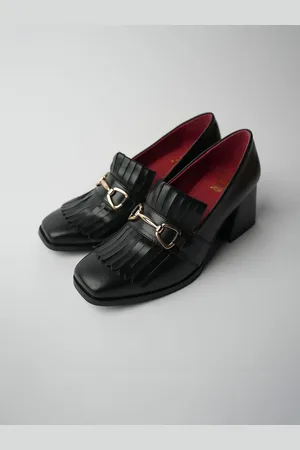 Theater Round Toe Block Heeled Pumps