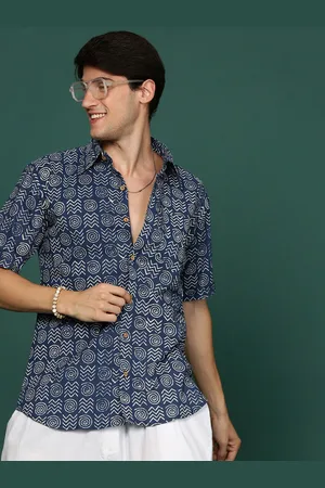 Sangria Modern Printed Pure Cotton Spread Collar Short Sleeves Regular Fit Casual Shirt