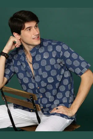 Sangria Modern Mandarin Collar Printed Pure Cotton Shirt
