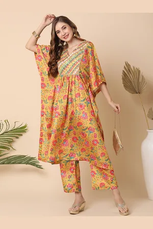 Globus Floral Printed V-Neck Three-Quarter Sleeves Kurta with Trousers