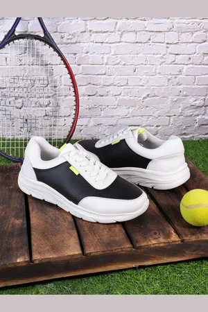 Styli Men Colourblocked Round Toe Sneakers