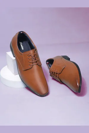Bata Men Textured Formal Derbys