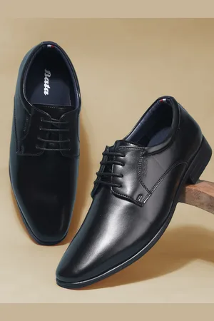 Bata Men Textured Round Toe Formal Derbys