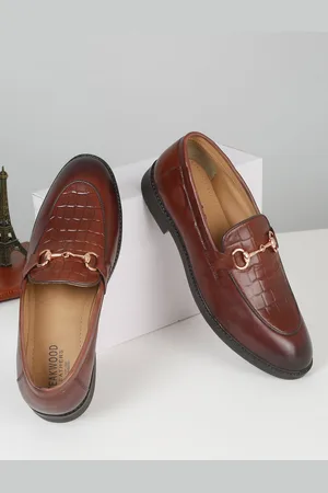 Teakwood Leathers Men Textured Leather Loafers