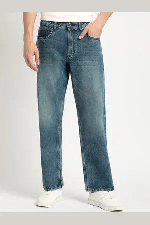 The Bear House Men Straight Fit Clean Look Heavy Fade Cotton Jeans