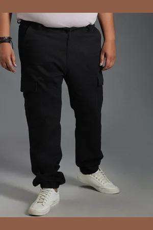 High Star Men Relaxed Mid-Rise Cotton Plain Straight Fit Cargos Trousers
