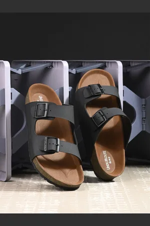 UNDERROUTE Men Comfort Sandals
