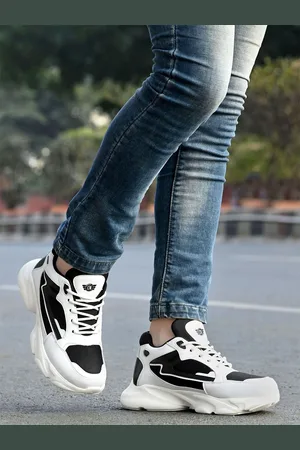 Eego Italy Men Lace Up Lightweight Training or Gym Shoes
