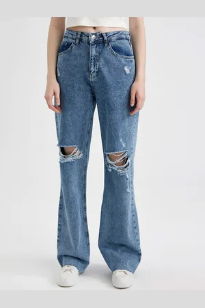 DeFacto Women Light Fade Highly Distressed Pure Cotton Jeans