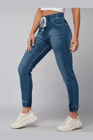 DOLCE CRUDO Women Relaxed Fit Clean Look Light Fade Stretchable Jeans
