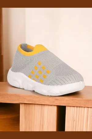 Lil Lollipop Kids Textured Lightweight Musical Slip-On Sneakers
