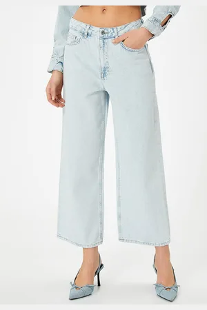 Koton Women Bootcut Mildly Distressed Stretchable Jeans
