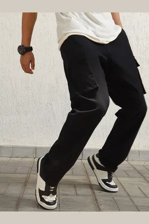 Hubberholme Men Relaxed Fit Straight Leg Cotton Cargo Trousers