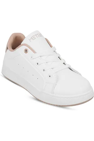 Metro Women Round Toe Lace Up Sneakers
