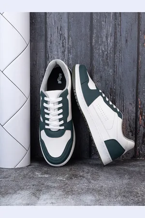 Styli Men Colourblocked Lace-Up Sneakers