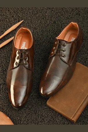 Fashion Victim Men Textured Formal Derbys
